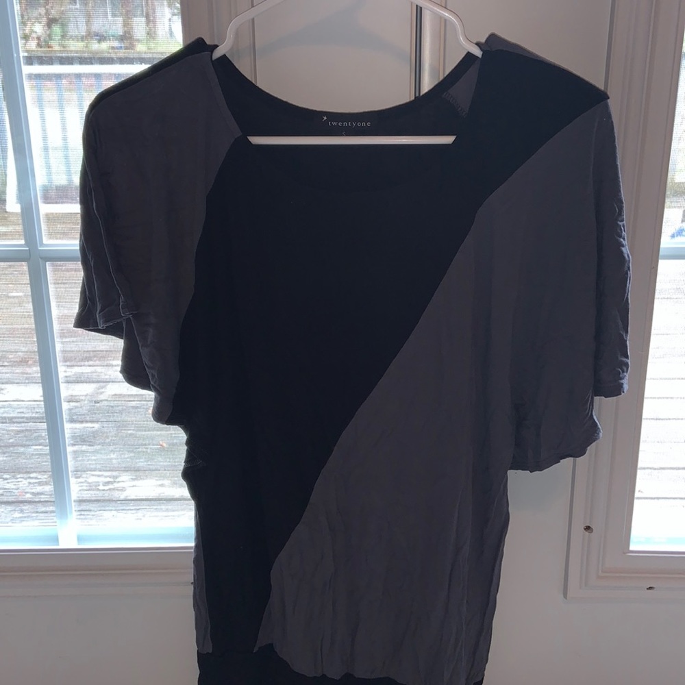Small U-Neck Blouse